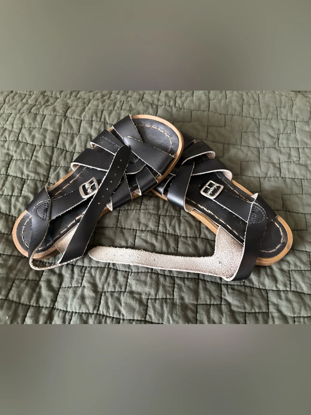 Kids black saltwater sandals; size 13